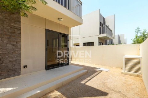 3 bedrooms Townhouse in Dubai, UAE No. 212852 3