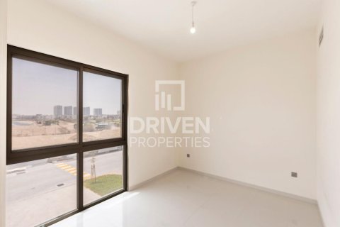 3 bedrooms Townhouse in Dubai, UAE No. 212852 12