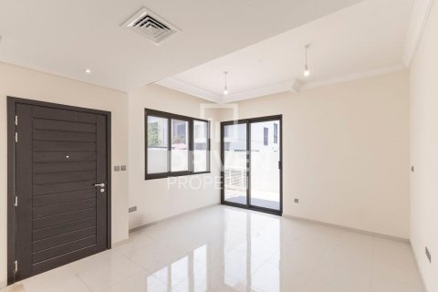 3 bedrooms Townhouse in Dubai, UAE No. 212852 5