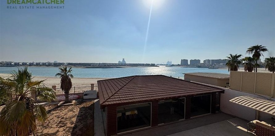 Вилла с 5 спальнями в Al Hamra Village, ОАЭ №75674