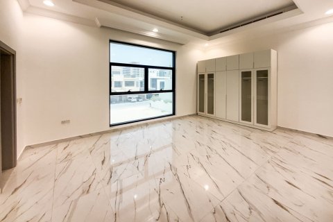 5 bedrooms Villa in Dubai, UAE No. 204899 14