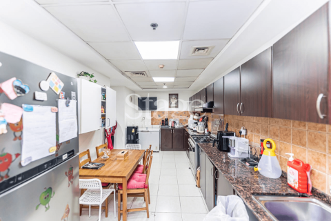 Apartment de 3 dormitorios en Diamond Views, UAE No. 112860 6