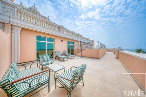 Apartment de 4 dormitorios en The Crescent, UAE No. 203797 18