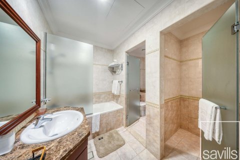 Apartment de 4 dormitorios en The Crescent, UAE No. 203797 12