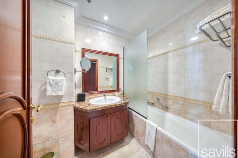 Apartment de 4 dormitorios en The Crescent, UAE No. 203797 26