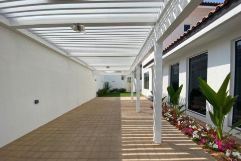 Villa de 5 dormitorios en Al Safa, UAE No. 197064