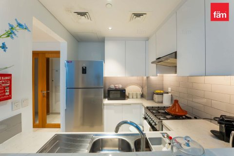 2 bedrooms Apartment in Dubai, UAE No. 163741 15