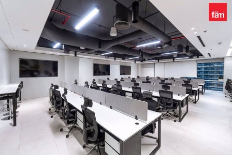 561.9m² Office in Business Bay, UAE No. 222341 2