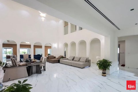 8 bedrooms Villa in Dubai, UAE No. 159097