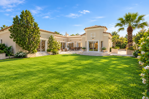 4 bedrooms Villa in Dubai Investment Park, UAE No. 217098