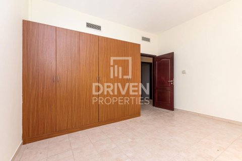 1005.68m² Building in Dubai Investment Park, UAE No. 218373 11