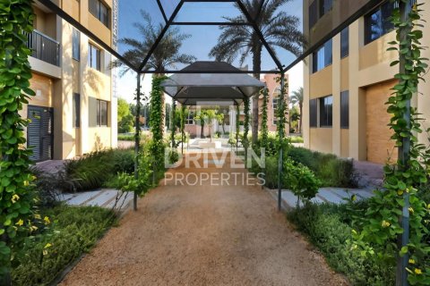 1005.68m² Building in Dubai Investment Park, UAE No. 218373 20