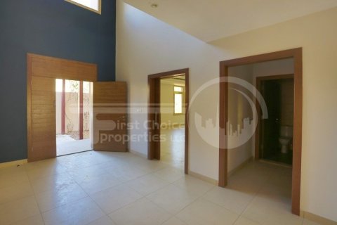 Villa de 5 chambres à Al Raha Golf Gardens, UAE No. 12638 7