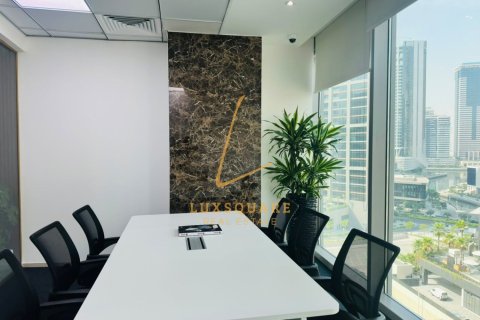 80m² Office in Business Bay, UAE No. 203221 23