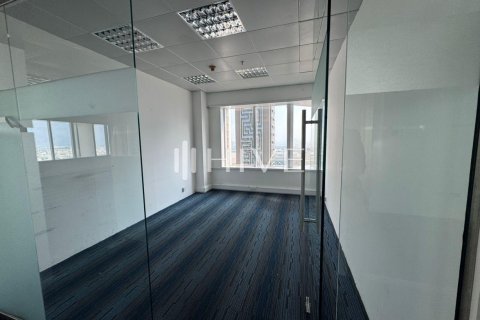 744.3مربع، مكتب في Sheikh Zayed Road, الإمارات العربية المتحدة رقم 46523 14