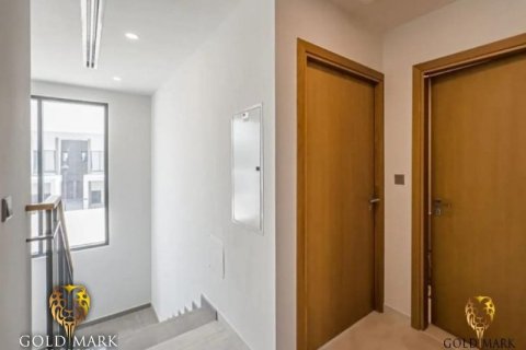 Townhouse de 3 dormitorios en Dubai Land, UAE No. 34465 9