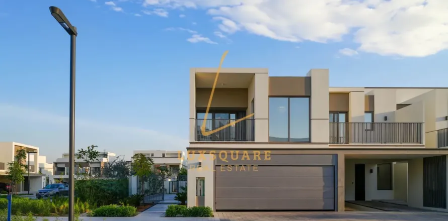 Villa de 4 dormitorios en Tilal Al Ghaf, UAE No. 216678