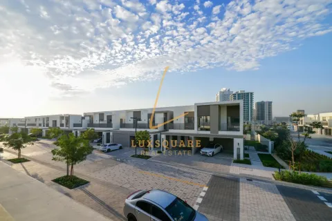 Villa de 4 dormitorios en Tilal Al Ghaf, UAE No. 216678 25