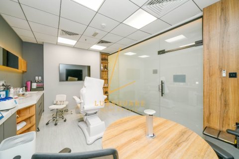 Office de 181m² à Bay Square, UAE No. 167728 17