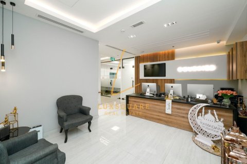 Office de 181m² à Bay Square, UAE No. 167728 6