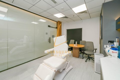 Office de 181m² à Bay Square, UAE No. 167728 8
