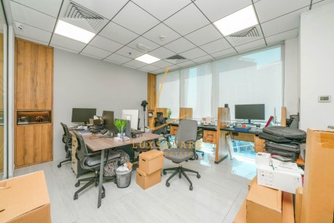 Office de 181m² à Bay Square, UAE No. 167728 9
