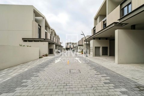 3 غرف نوم تاون هاوس في Nad Al Sheba 1, الإمارات العربية المتحدة رقم 214385 21