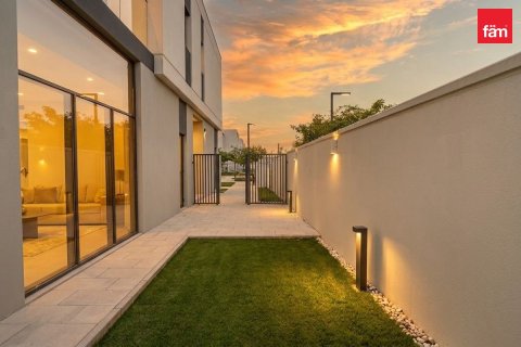 Townhouse de 4 dormitorios en Al Furjan, UAE No. 205701 3