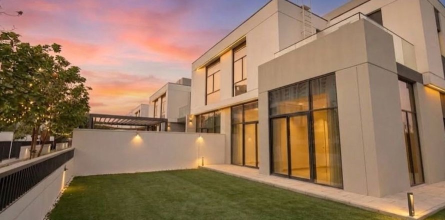 Townhouse de 4 dormitorios en Al Furjan, UAE No. 205701