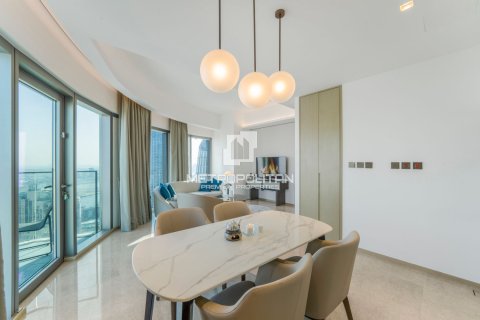 Apartment de 2 dormitorios en Address Harbour Point, UAE No. 78022 10
