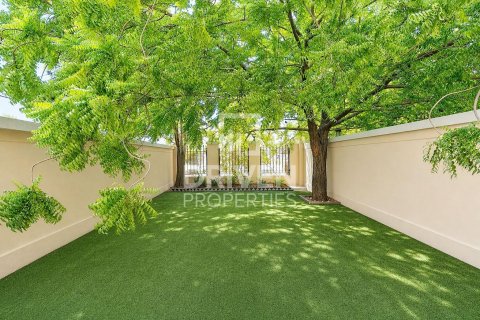 Townhouse de 2 dormitorios en District 12, UAE No. 223285 20