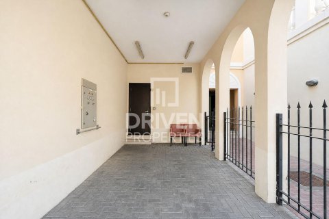 Townhouse de 2 dormitorios en District 12, UAE No. 223285 17