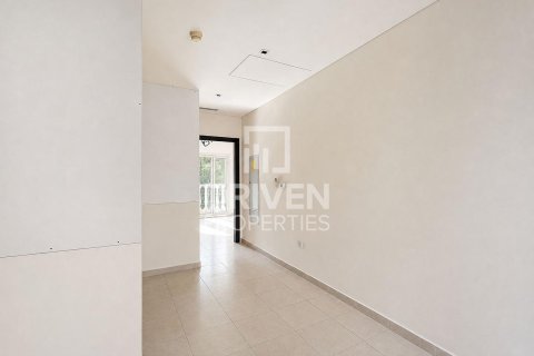 Townhouse de 2 dormitorios en District 12, UAE No. 223285 13