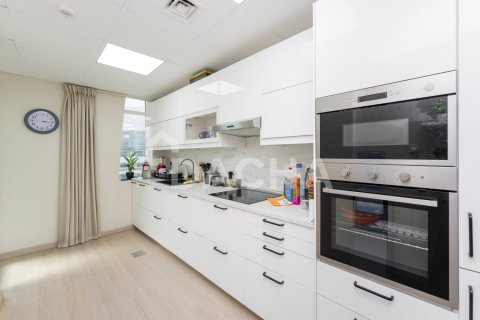 2 bedrooms Apartment in Dubai Sports City, UAE No. 161287 16