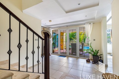 3 غرف نوم فيلا في Legacy, الإمارات العربية المتحدة رقم 10634 6