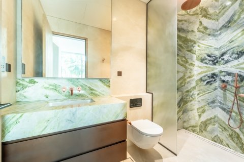 2 bedrooms Apartment in Palm Jumeirah, UAE No. 213499 18