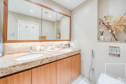 Apartment de 3 dormitorios en Vida Residence, UAE No. 222559 3