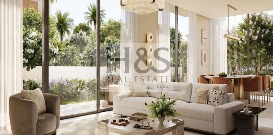 4 bedrooms Villa in Dubai Investment Park, UAE No. 102846