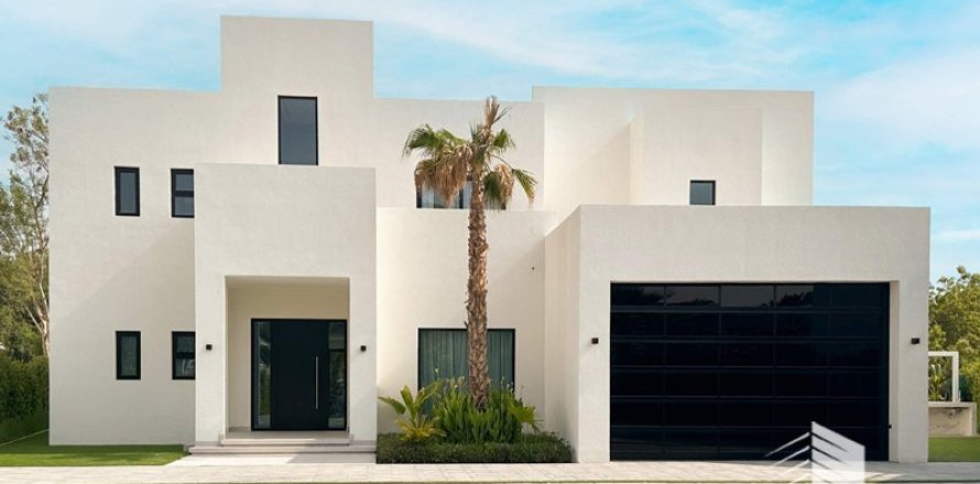 4 bedrooms Villa in Jumeirah Islands, UAE No. 9141