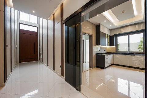 Villa de 4 dormitorios en Muwaileh Commercial, UAE No. 215281 10