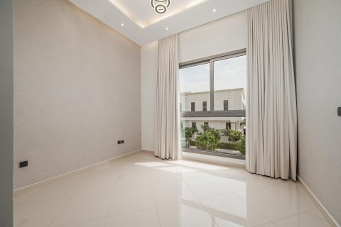 Villa de 4 dormitorios en Muwaileh Commercial, UAE No. 215281 16