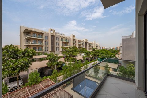 Villa de 4 dormitorios en Muwaileh Commercial, UAE No. 215281 3
