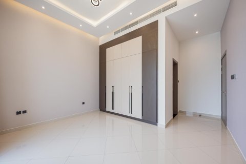 Villa de 4 dormitorios en Muwaileh Commercial, UAE No. 215281 15