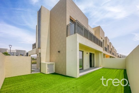 4 bedrooms Townhouse in EMAAR South, UAE No. 220689