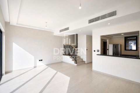 Townhouse de 4 dormitorios en Damac Lagoons, UAE No. 221414 5