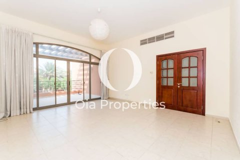 Villa de 5 dormitorios en Abu Dhabi, UAE No. 115039 15