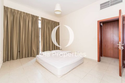 Villa de 5 dormitorios en Abu Dhabi, UAE No. 115039 8
