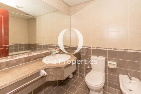 Villa de 5 dormitorios en Abu Dhabi, UAE No. 115039 3