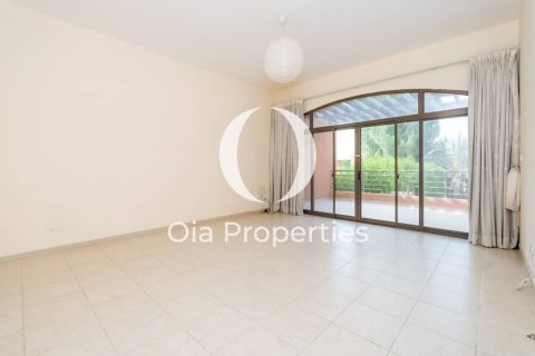 Villa de 5 dormitorios en Abu Dhabi, UAE No. 115039 13
