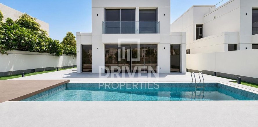 Villa de 5 dormitorios en Jumeirah Park, UAE No. 222999